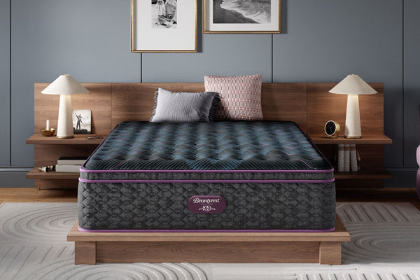 Beautyrest World Class – Level 3 Medium Pillow Top 15.75"